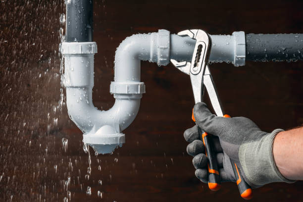 Professional Leak Detection technician working in Mendota, MN